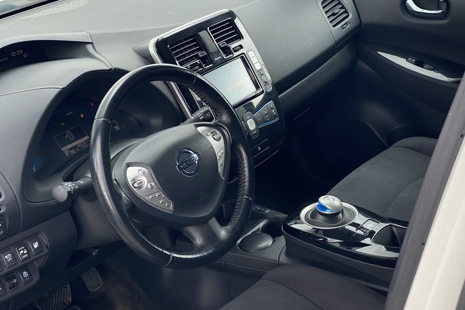Продам Nissan Leaf 2013 года в Луцке
