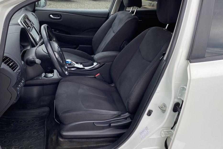 Продам Nissan Leaf 2013 года в Луцке