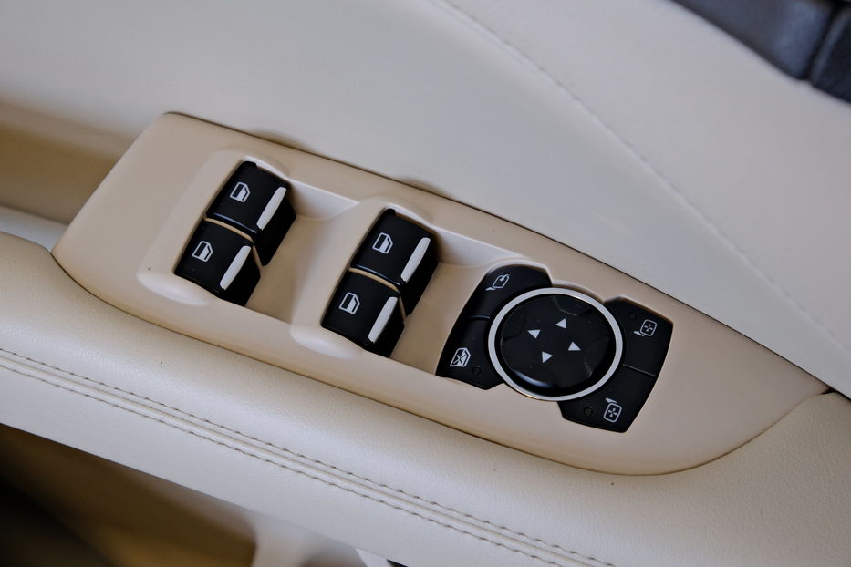 Продам Lincoln MKZ Hybrid 2017 года в Одессе