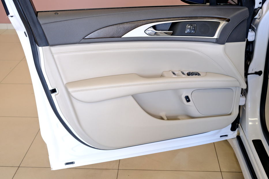 Продам Lincoln MKZ Hybrid 2017 года в Одессе