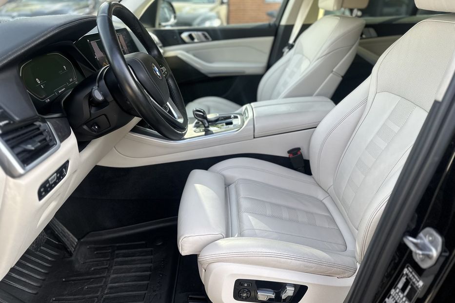 Продам BMW X5 2020 года в Киеве