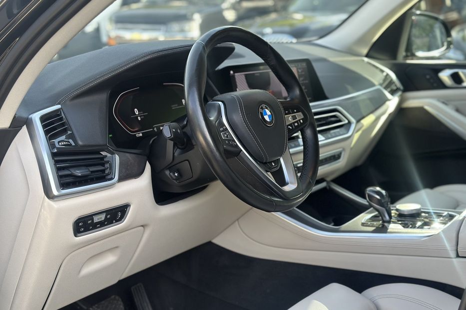 Продам BMW X5 2020 года в Киеве