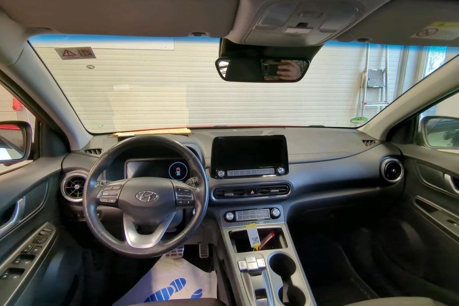 Продам Hyundai Kona 64квт Prime 2021 года в Львове