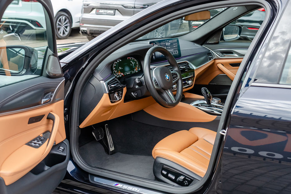Продам BMW 550 M Xdrive 2020 года в Киеве