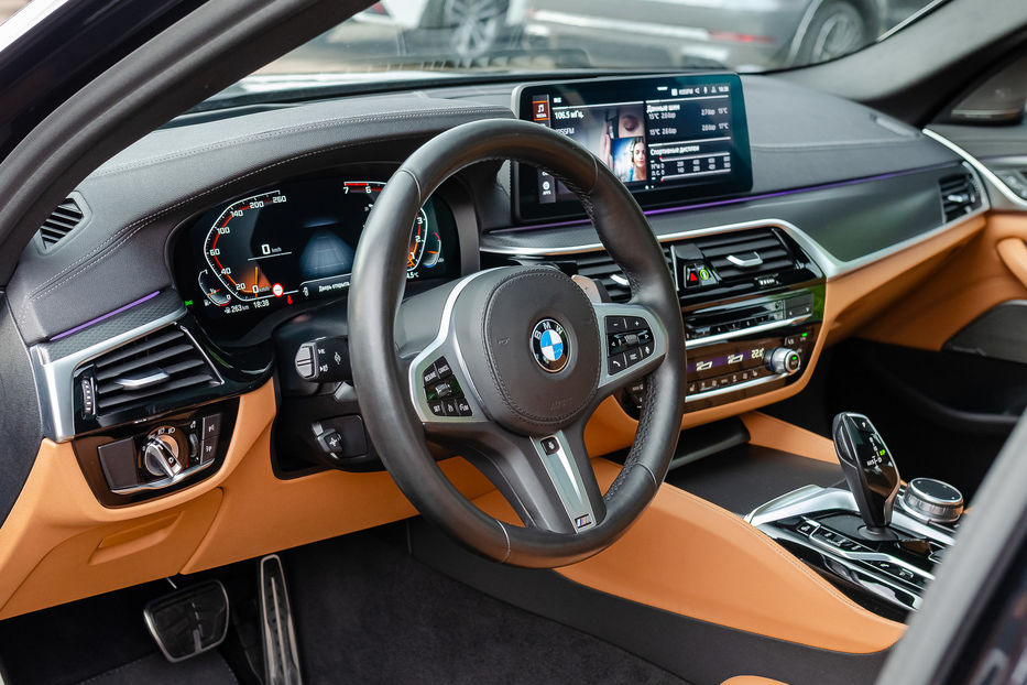 Продам BMW 550 M Xdrive 2020 года в Киеве