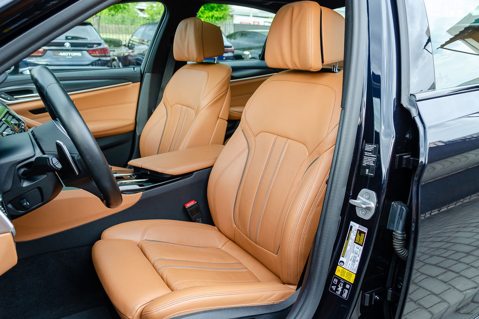 Продам BMW 550 M Xdrive 2020 года в Киеве