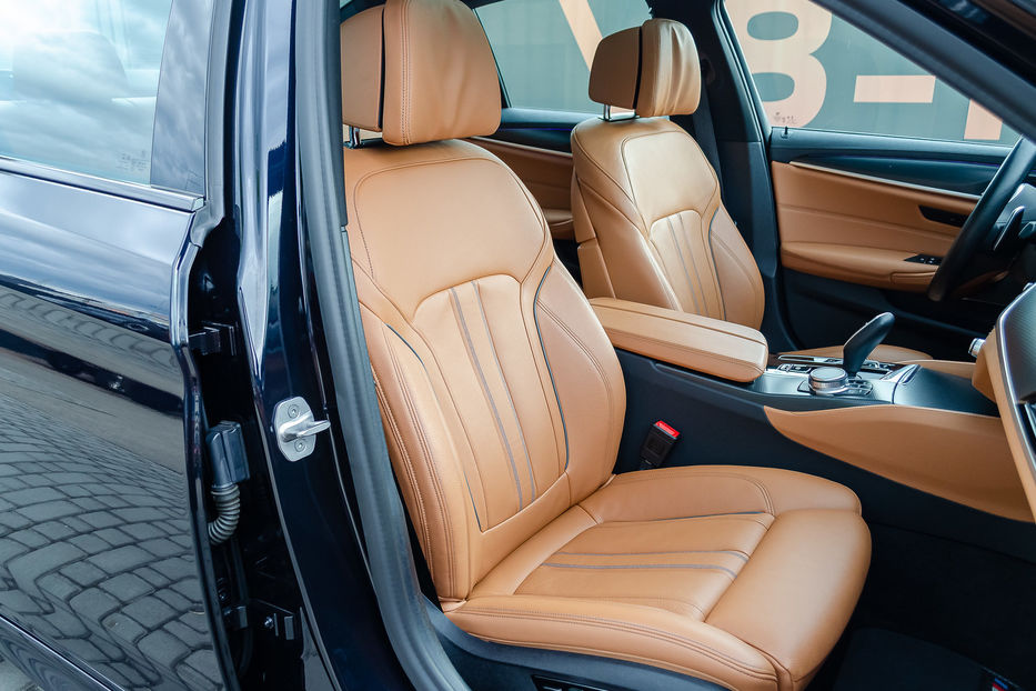 Продам BMW 550 M Xdrive 2020 года в Киеве