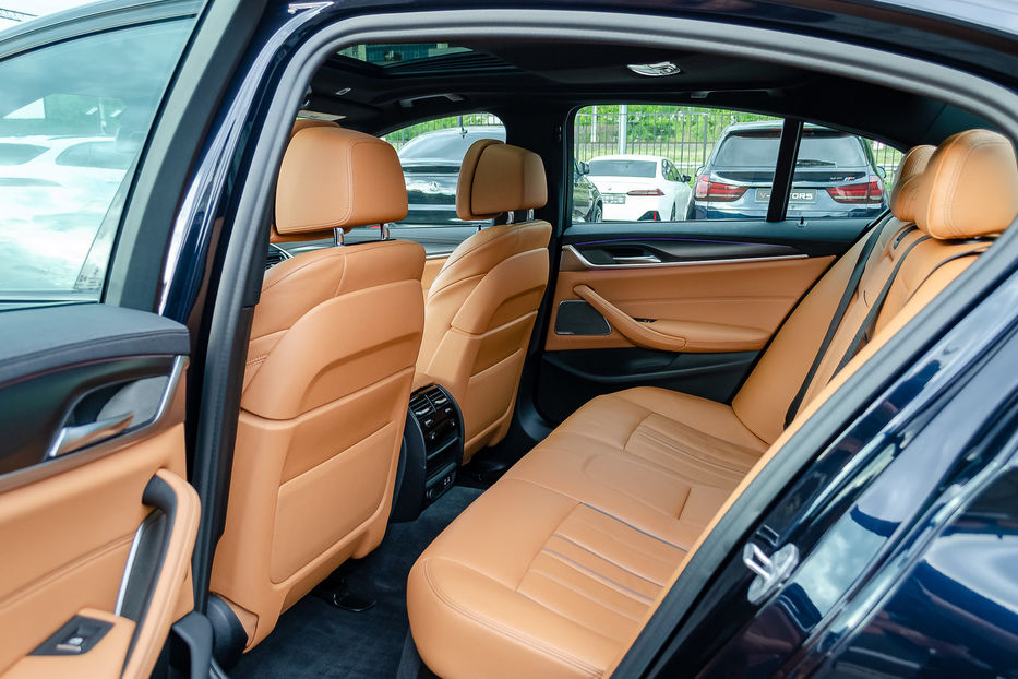 Продам BMW 550 M Xdrive 2020 года в Киеве