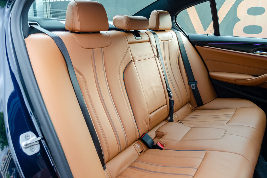 Продам BMW 550 M Xdrive 2020 года в Киеве