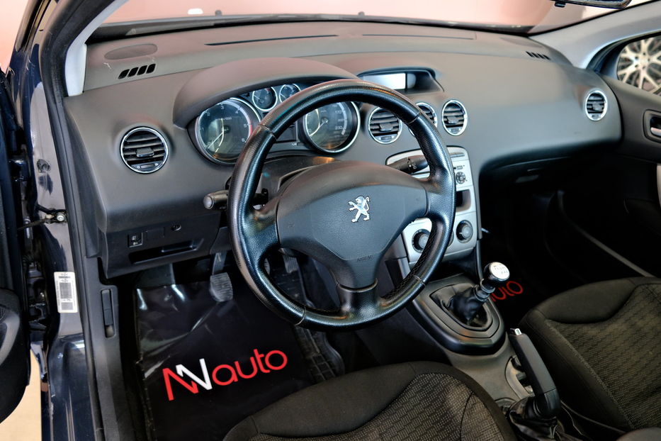 Продам Peugeot 308 2011 года в Одессе
