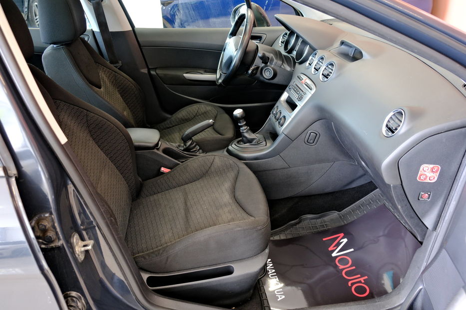 Продам Peugeot 308 2011 года в Одессе