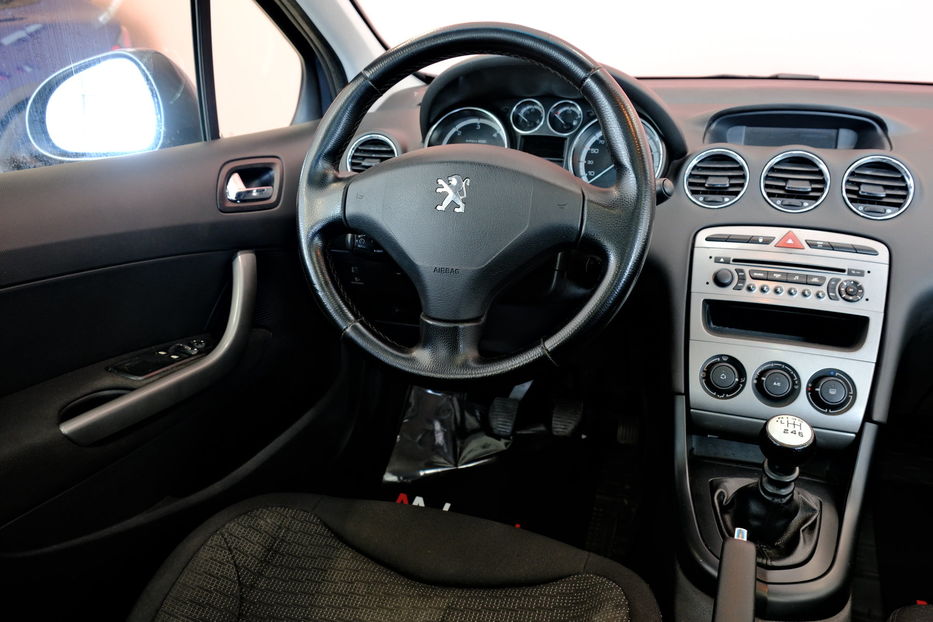 Продам Peugeot 308 2011 года в Одессе