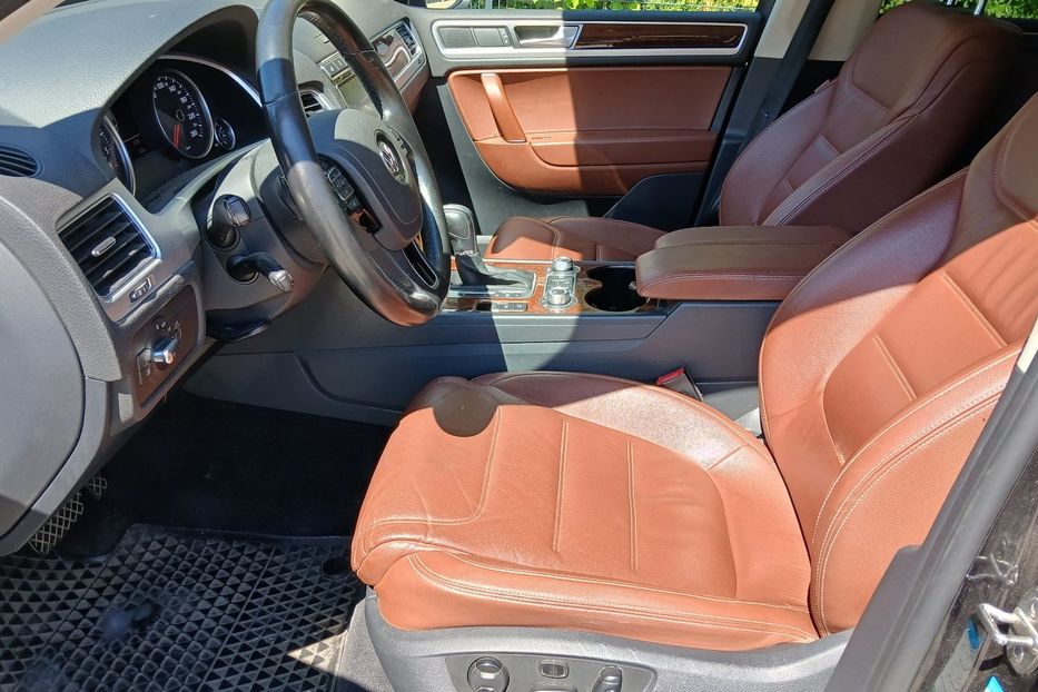 Продам Volkswagen Touareg v4045 2015 года в Луцке