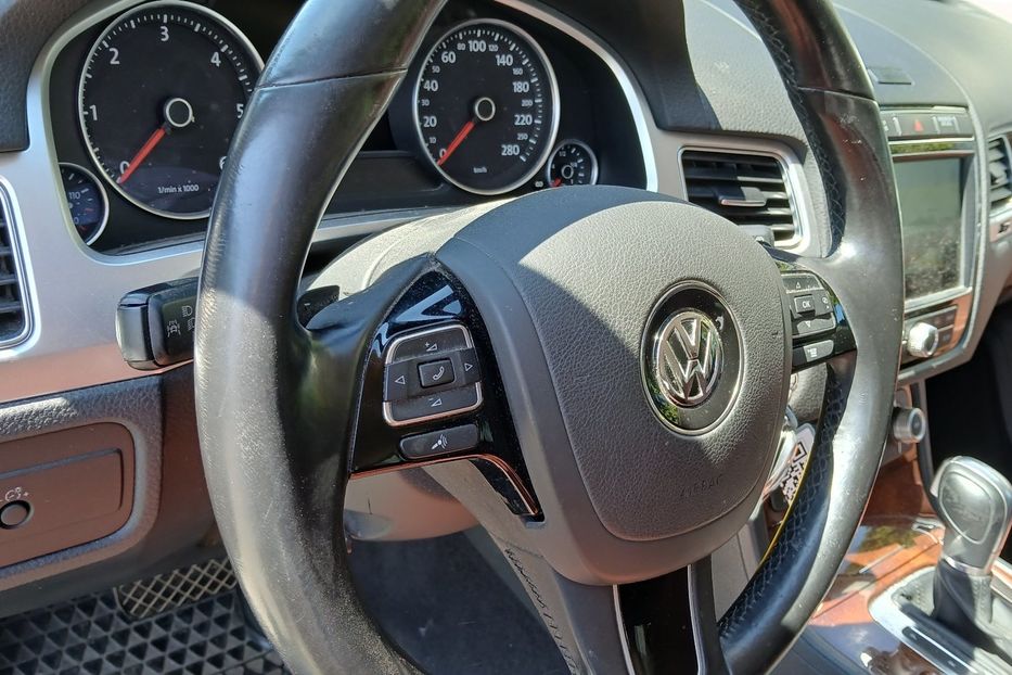 Продам Volkswagen Touareg v4045 2015 года в Луцке