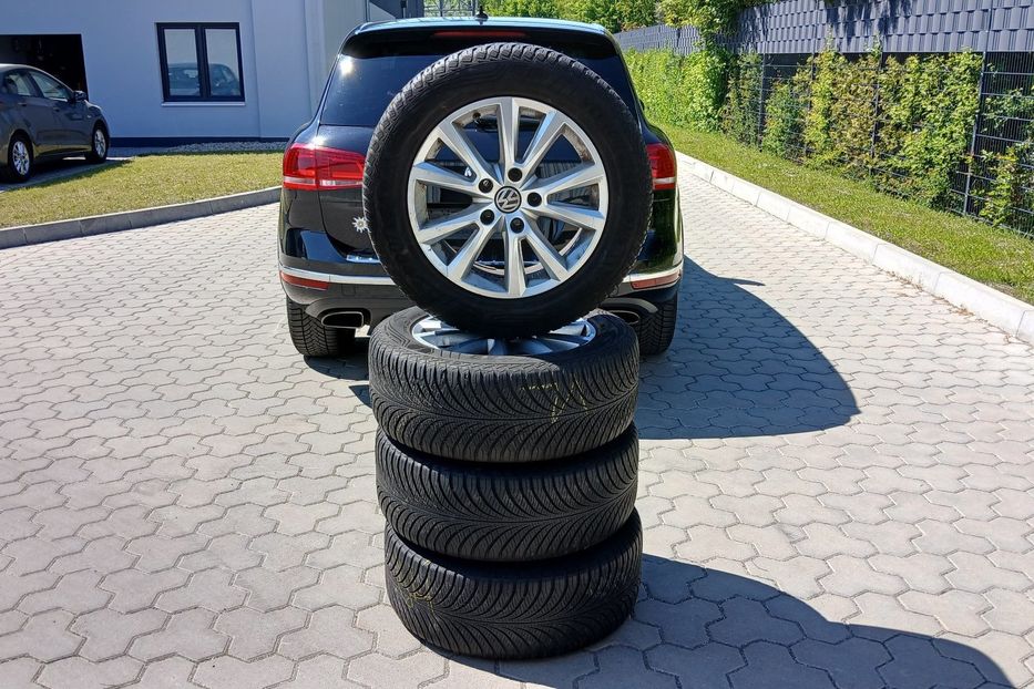 Продам Volkswagen Touareg v4045 2015 года в Луцке
