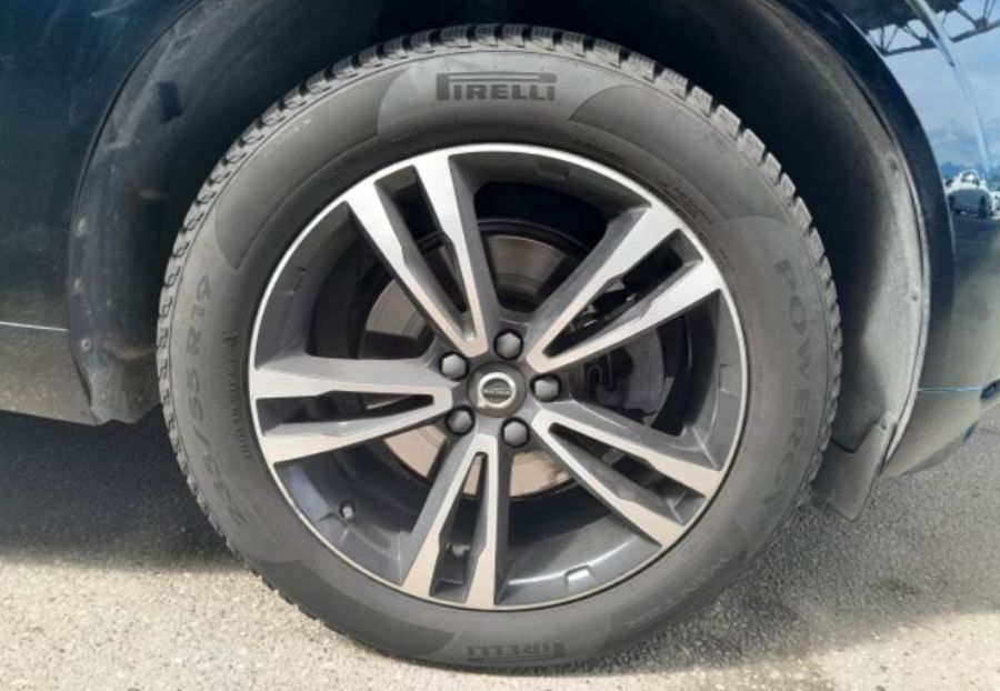 Продам Volvo XC60 GEARTR 140kw v5187 2019 года в Луцке
