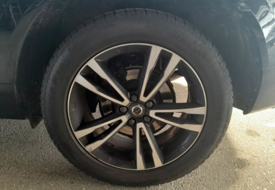 Продам Volvo XC60 GEARTR 140kw v5187 2019 года в Луцке