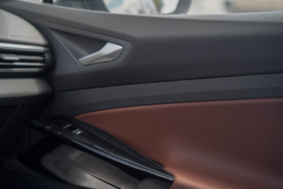 Продам Volkswagen ID.4 1ST 2021 года в Черновцах