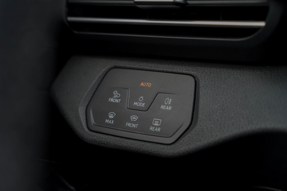 Продам Volkswagen ID.4 1ST 2021 года в Черновцах