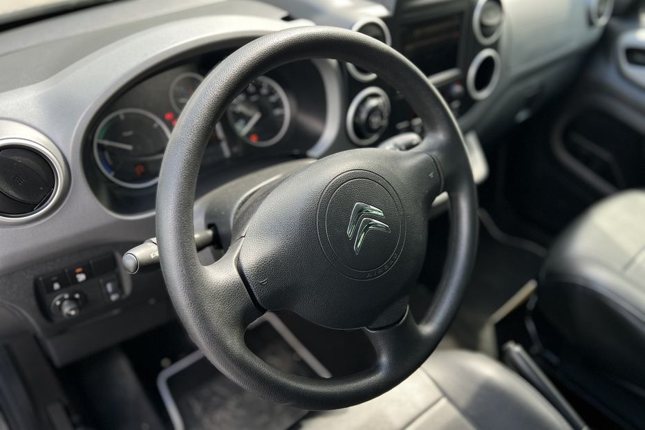 Продам Citroen Berlingo пасс. electro (KOMIS) 2018 года в г. Умань, Черкасская область