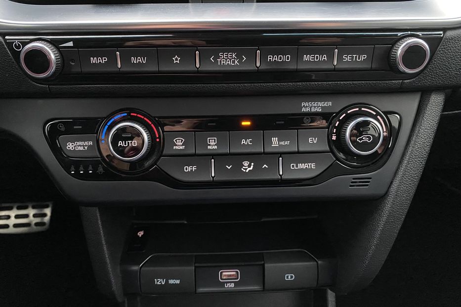 Продам Kia Niro ТепловийПдгрвсидінькермаСлзони 2021 года в Львове