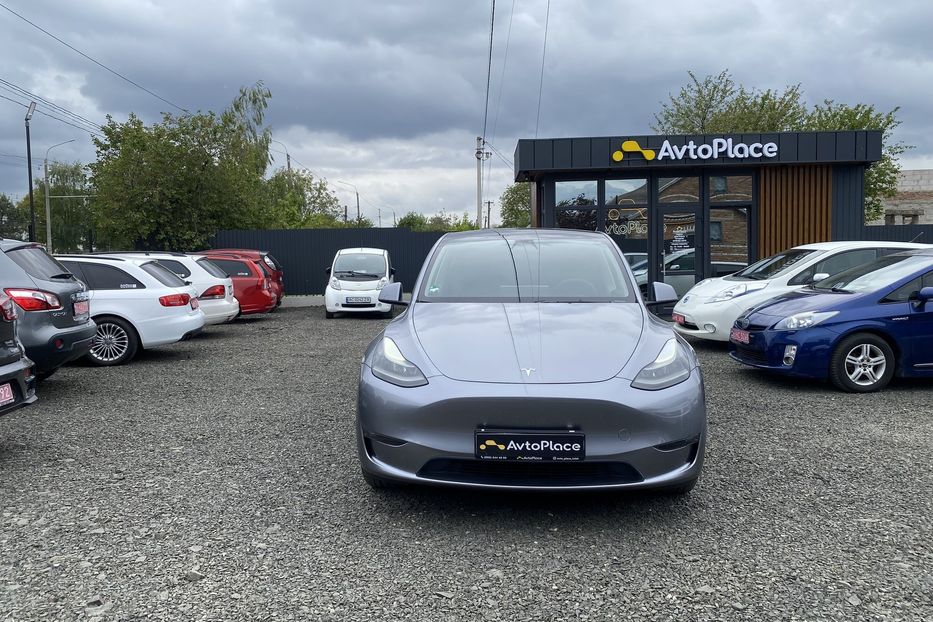 Продам Tesla Model Y 2023 года в Луцке