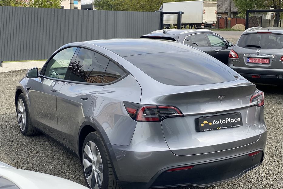 Продам Tesla Model Y 2023 года в Луцке