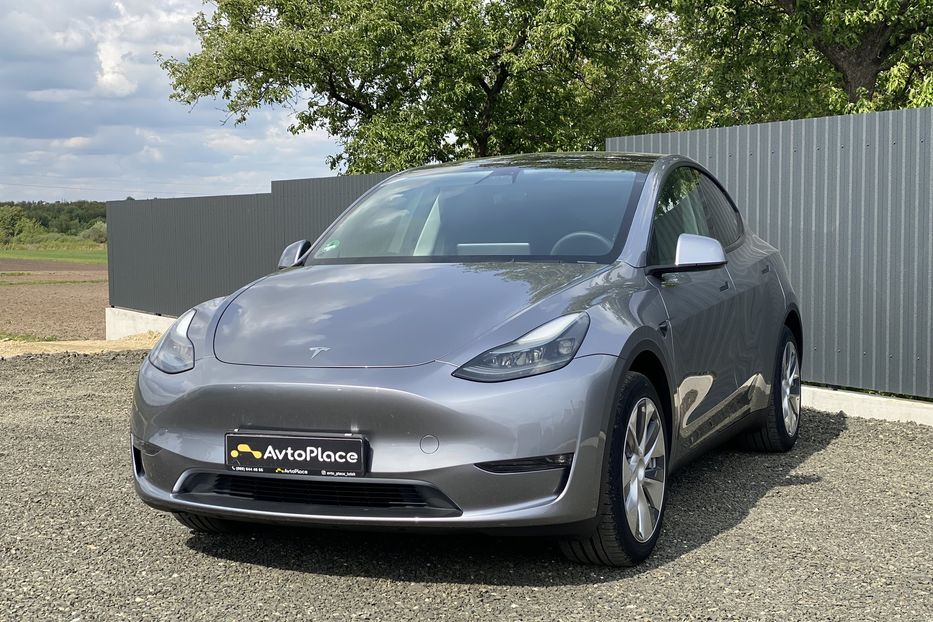 Продам Tesla Model Y 2023 года в Луцке