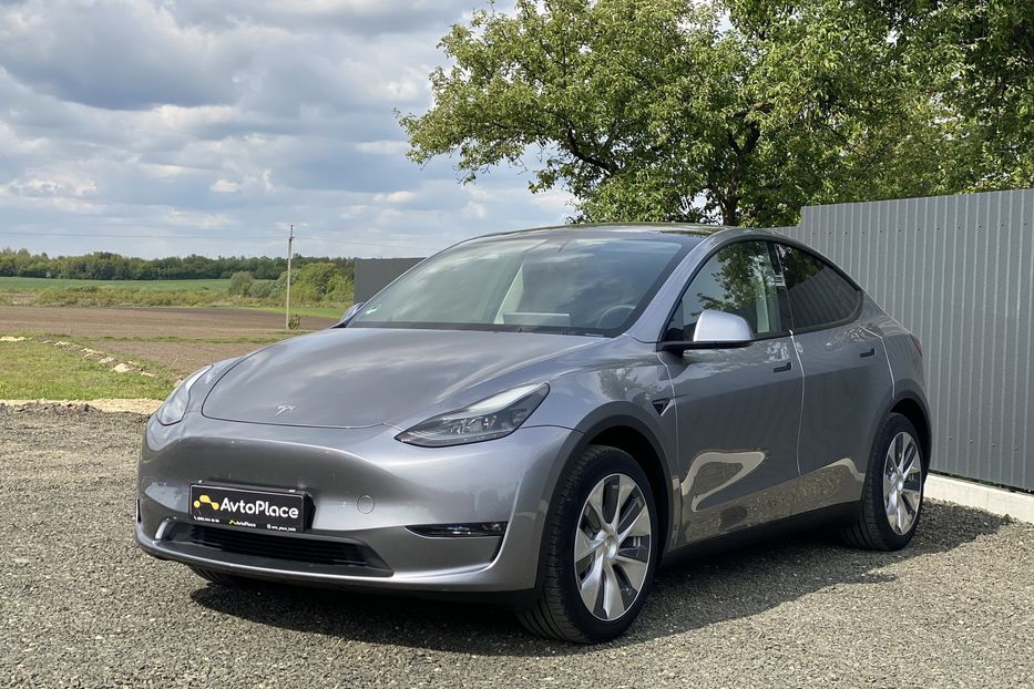 Продам Tesla Model Y 2023 года в Луцке