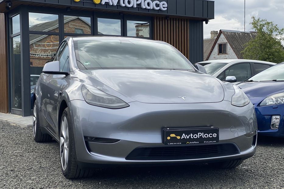 Продам Tesla Model Y 2023 года в Луцке