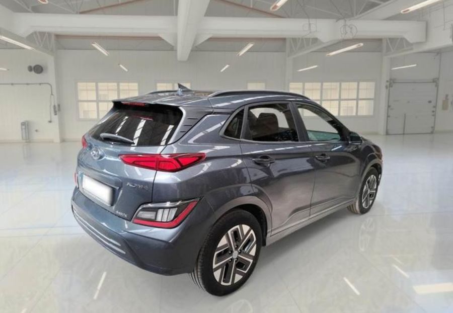 Продам Hyundai Kona 64квт  2019 года в Львове
