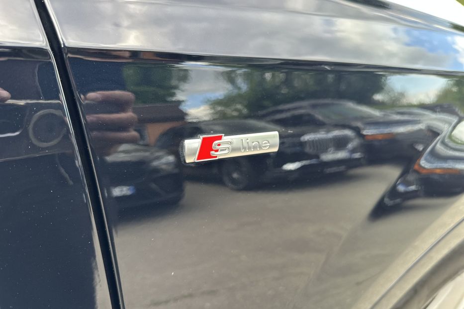 Продам Audi Q7 S-line 2017 года в Киеве