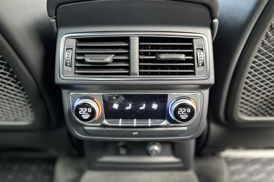 Продам Audi Q7 S-line 2017 года в Киеве