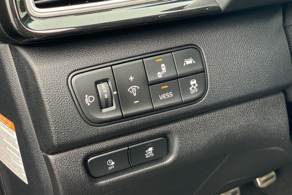 Продам Kia Niro 2019 года в Луцке
