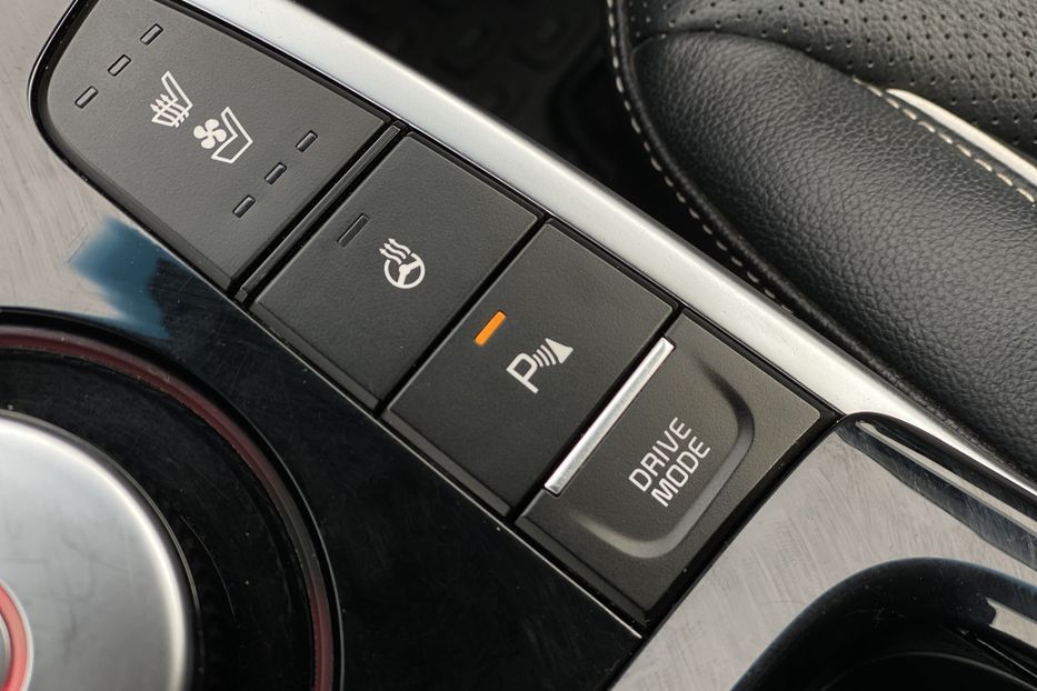 Продам Kia Niro 2019 года в Луцке