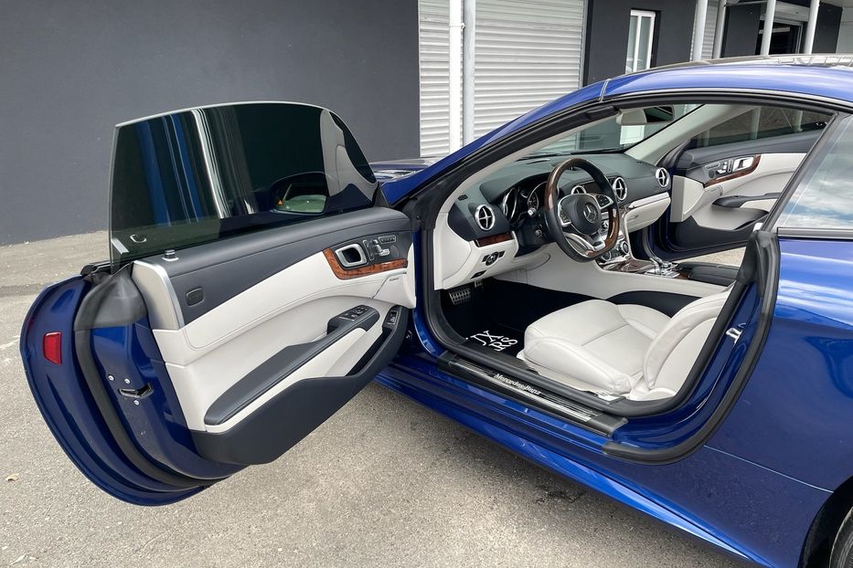 Продам Mercedes-Benz SL-Class 450 AMG 2017 года в Киеве