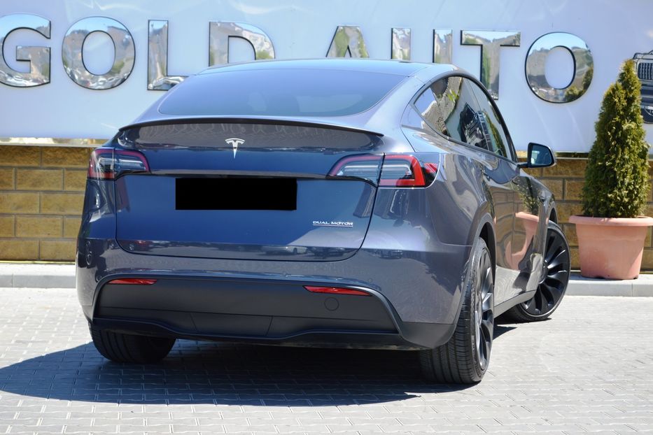 Продам Tesla Model Y Performance 2023 года в Одессе