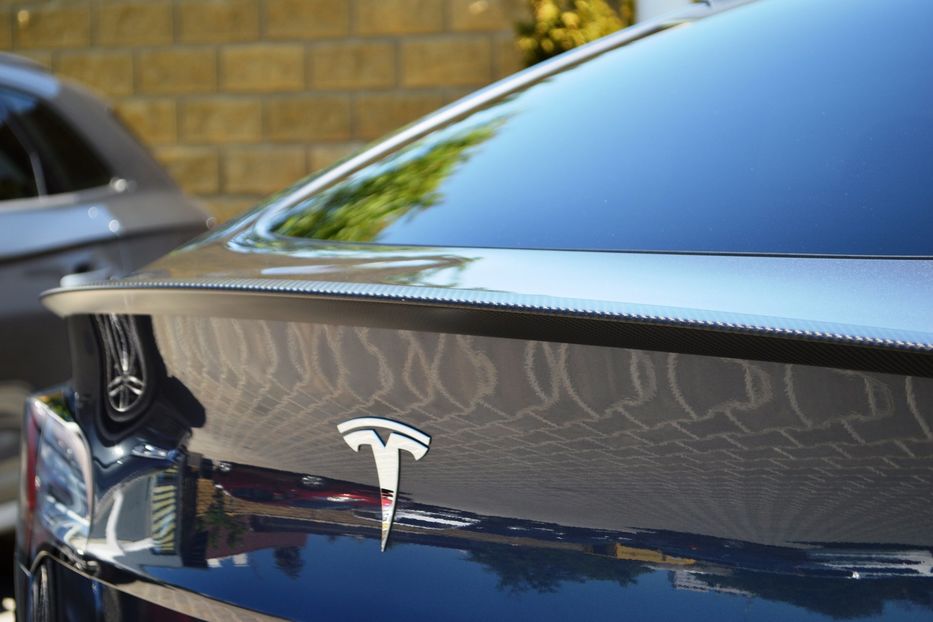 Продам Tesla Model Y Performance 2023 года в Одессе