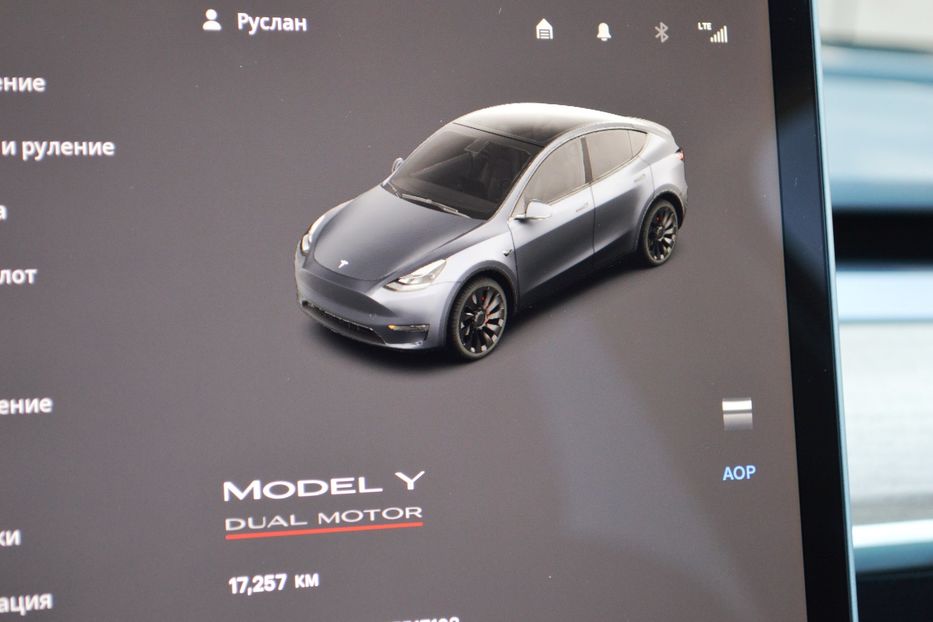Продам Tesla Model Y Performance 2023 года в Одессе