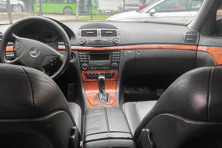 Продам Mercedes-Benz E-Class 2002 года в Черновцах