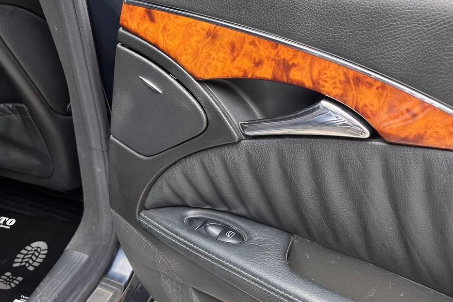 Продам Mercedes-Benz E-Class 2002 года в Черновцах