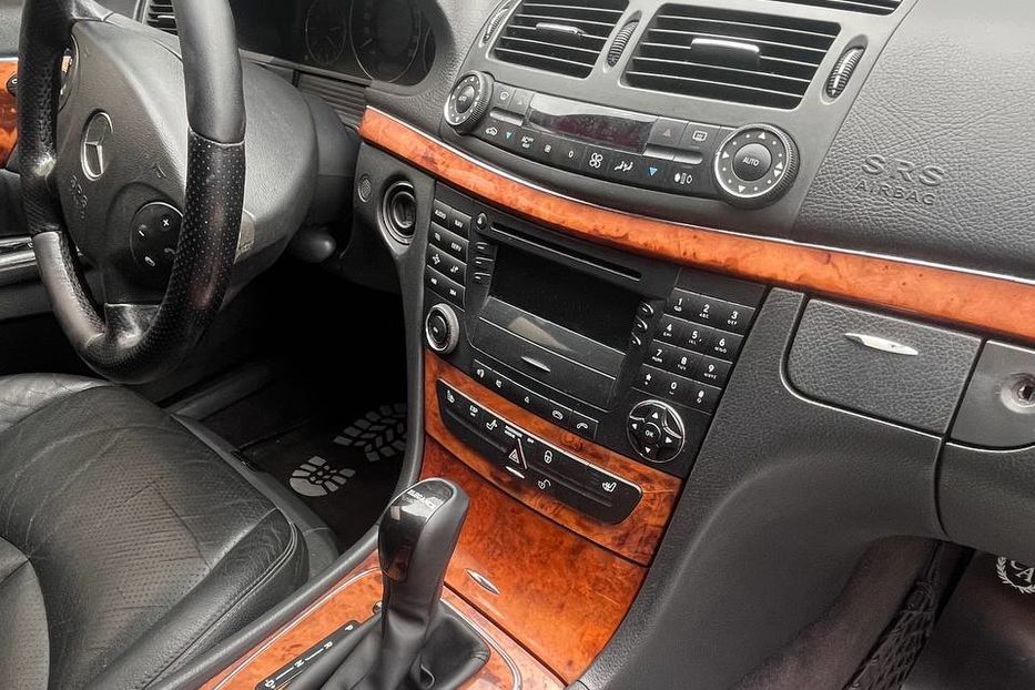 Продам Mercedes-Benz E-Class 2002 года в Черновцах