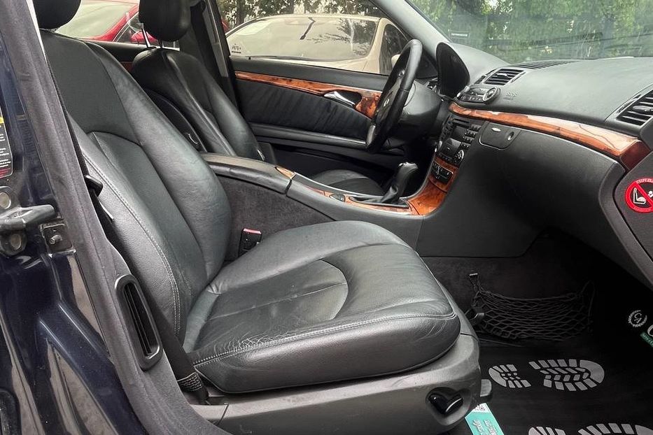Продам Mercedes-Benz E-Class 2002 года в Черновцах