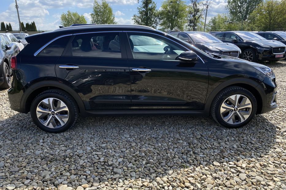 Продам Kia Niro 64kWhМакс.комплектаціяPrestige 2020 года в Львове