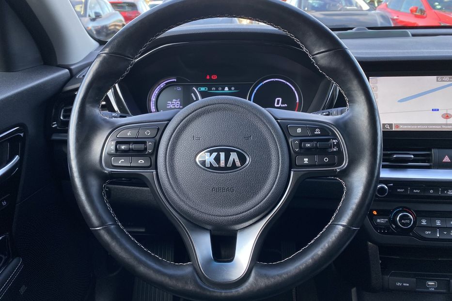 Продам Kia Niro 64kWhМакс.комплектаціяPrestige 2020 года в Львове