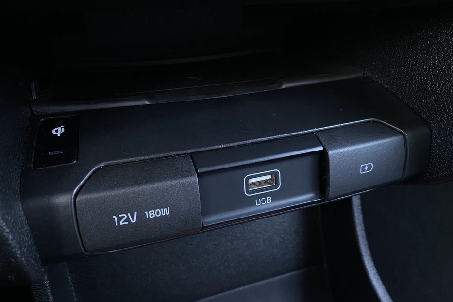 Продам Kia Niro 64kWhМакс.комплектаціяPrestige 2020 года в Львове