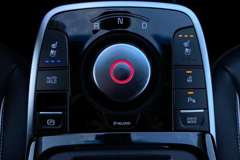 Продам Kia Niro 64kWhМакс.комплектаціяPrestige 2020 года в Львове