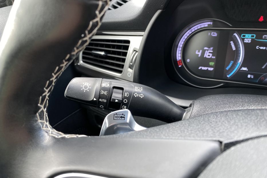Продам Kia Niro 64kWhМакс.комплектаціяPrestige 2020 года в Львове