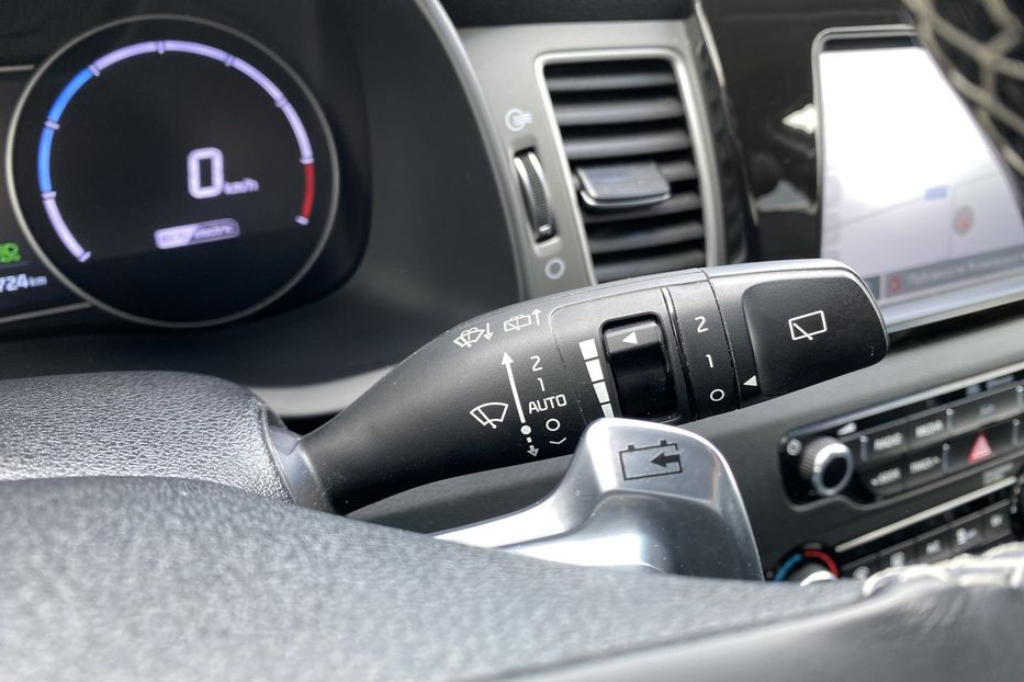 Продам Kia Niro 64kWhМакс.комплектаціяPrestige 2020 года в Львове