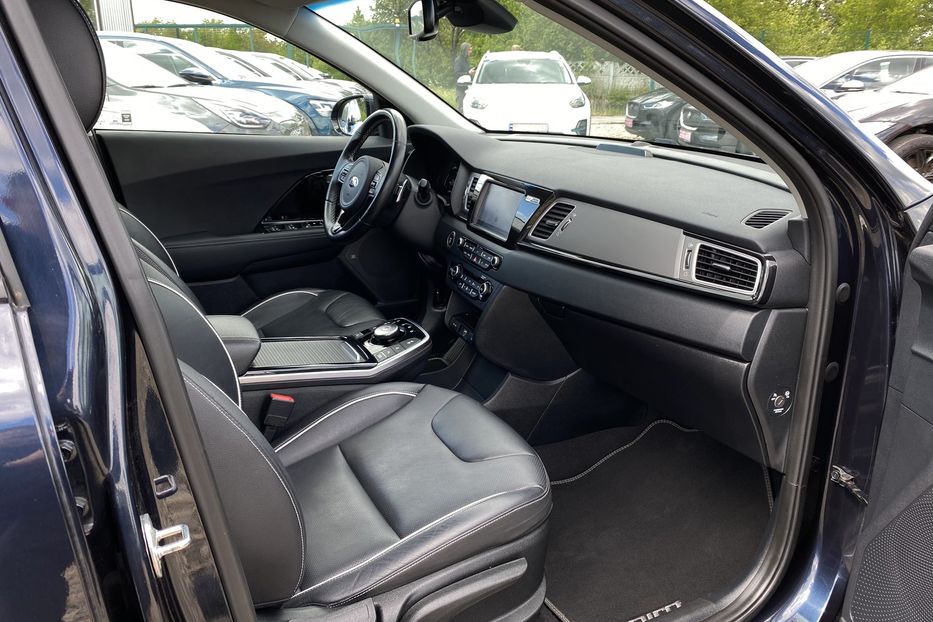 Продам Kia Niro 64kWhМакс.комплектаціяPrestige 2020 года в Львове